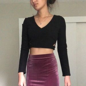 Black Long Sleeve Crop